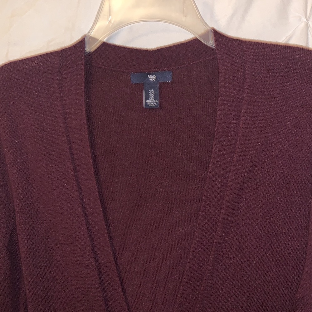 COPY - MINT CONDITION WoMeN’s GAP cardigan Size Large 12/14 PLUM Color